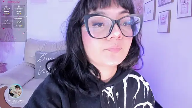 Snapshot of Sweet_Namii chatting on September 12, 7:35 pm Sweet Namii online show from September 12, 7:35 pm