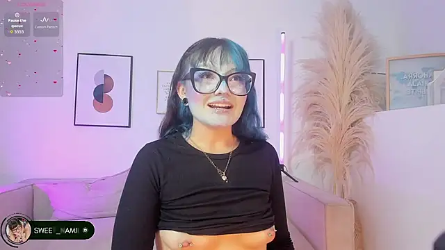 Sweet Namii online show from November 24, 7:47 pm