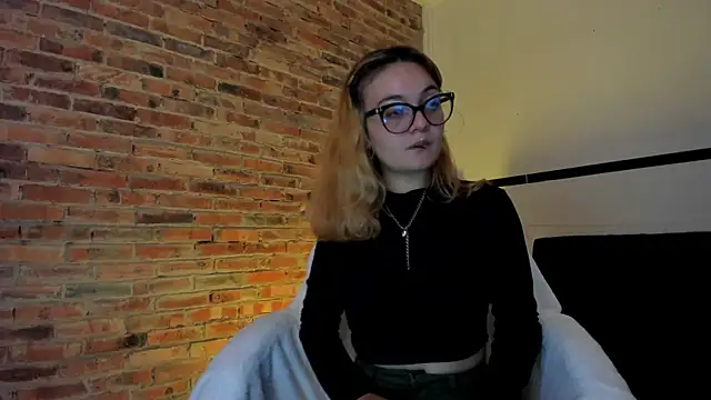 Snapshot of Sweet_Namii chatting on March 2, 2:51 am Sweet Namii online show from March 2, 2:51 am