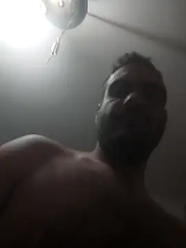 skrigul12 online show from March 31, 11:51 pm