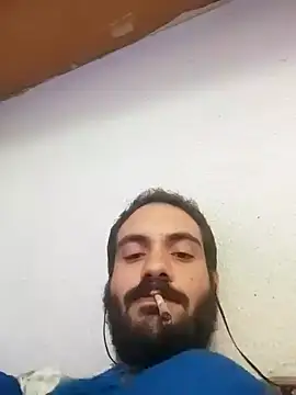 skrigul12 online show from November 2, 3:44 am