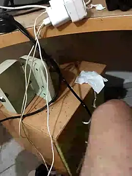 skrigul12 online show from October 12, 1:45 pm