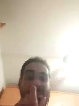 skrigul12 online show from October 4, 2:35 am