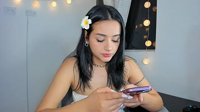 Snapshot of julia_strauns chatting on December 3, 5:48 am julia strauns online show from December 3, 5:48 am