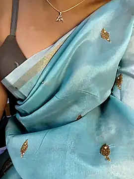 VR here 4U online show from July 3, 3:40 pm