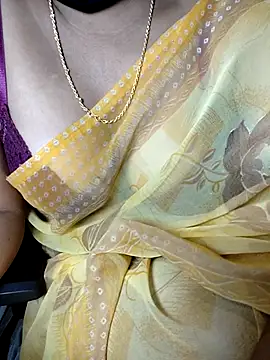 VR here 4U online show from July 17, 6:05 pm