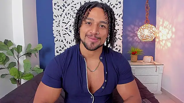 MikeEstevess online show from March 13, 9:37 pm