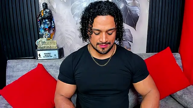 MikeEstevess online show from March 2, 1:39 am