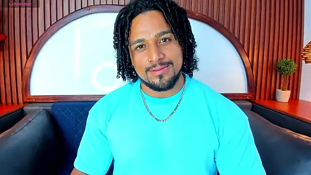 MikeEstevess online show from March 25, 6:07 pm