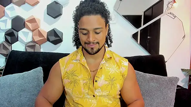 MikeEstevess online show from March 8, 12:30 pm