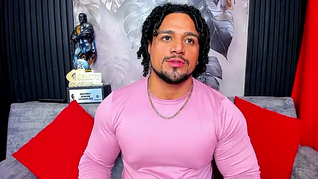 MikeEstevess online show from March 7, 3:28 pm