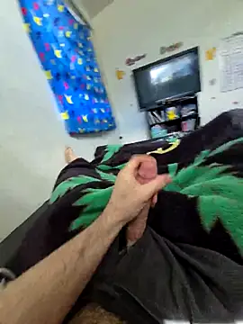 hungandnerdy420 online show from May 22, 8:51 pm
