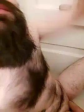 hungandnerdy420 online show from December 2, 8:38 am