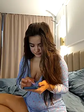 stacy stoone online show from April 8, 1:51 am