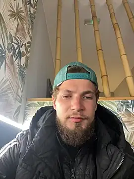 Snapshot of jimmyy_ chatting on May 18, 7:24 am jimmyy online show from May 18, 7:24 am