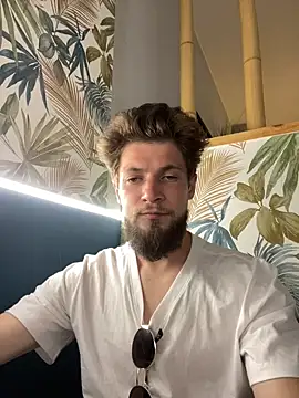 jimmyy  online show from May 22, 7:39 am