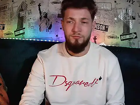 Snapshot of jimmyy_ chatting on April 1, 2:25 pm jimmyy online show from April 1, 2:25 pm