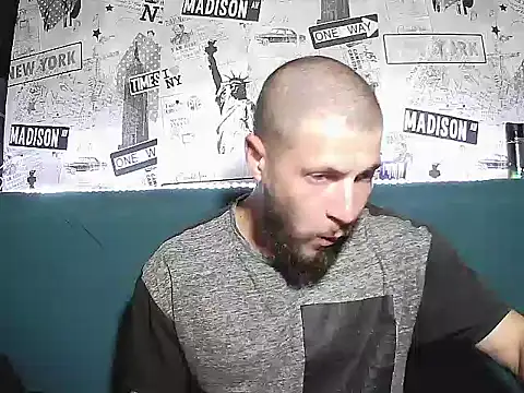 jimmyy  online show from October 19, 9:06 pm