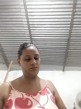 Snapshot of Andreita_95 chatting on July 9, 12:59 pm Andreita 95 online show from July 9, 12:59 pm