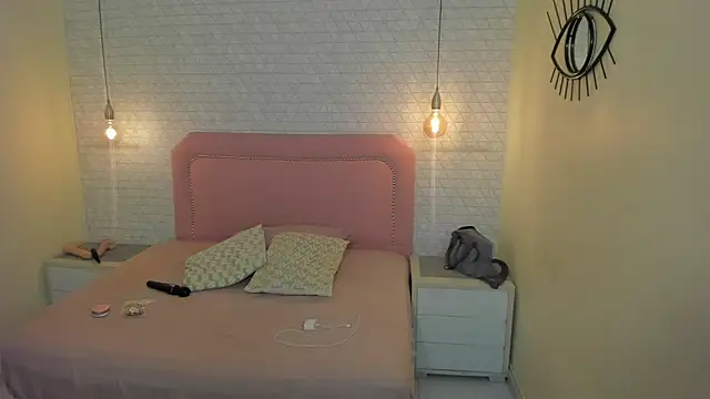 Kittytimberlake online show from April 6, 3:02 am