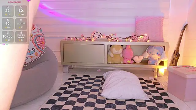Kittytimberlake online show from July 8, 4:40 pm