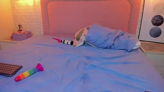 Kittytimberlake online show from March 14, 4:09 pm