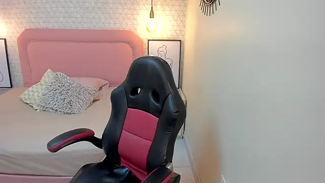 Kittytimberlake online show from November 26, 12:27 pm