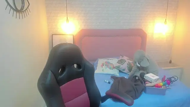 Kittytimberlake online show from March 14, 11:23 am