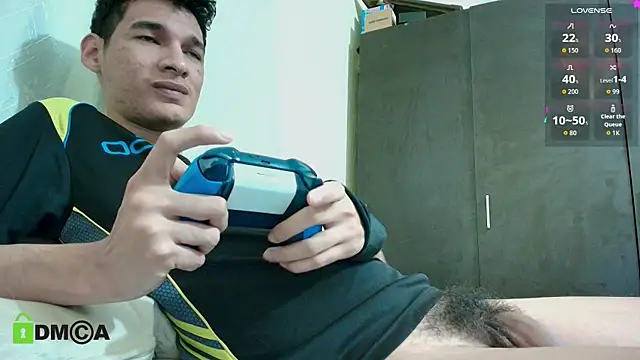 Paulhot018 online show from October 15, 11:35 pm
