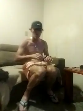 CrestedNotch online show from February 6, 2:51 am