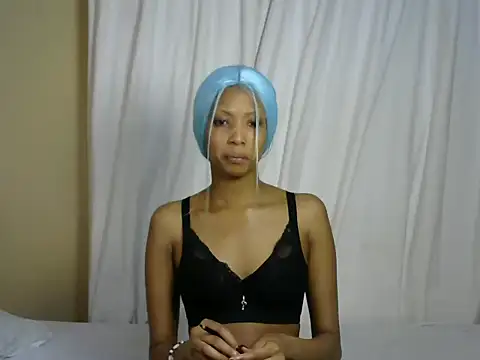 StarBarbiee online show from October 28, 1:54 pm