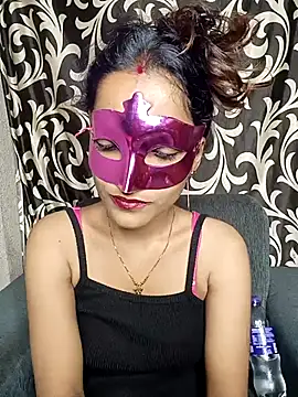 REVA DARLING online show from May 8, 2:43 pm