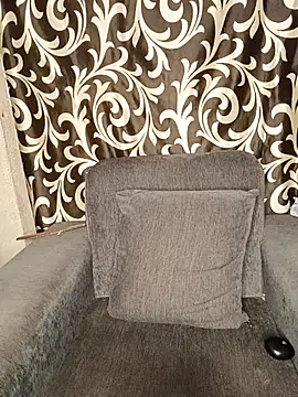 REVA DARLING online show from November 13, 6:39 am