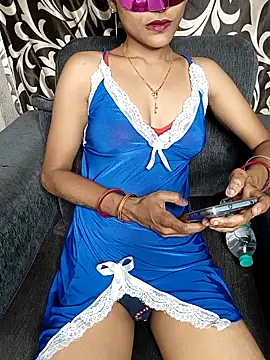 REVA DARLING online show from April 16, 7:20 am