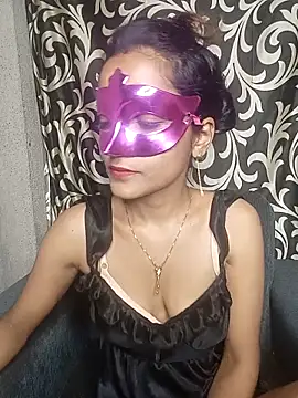 REVA DARLING online show from May 17, 2:39 pm