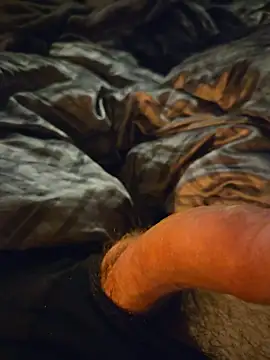 Snapshot of ruffuuss chatting on February 19, 8:00 am ruffuuss online show from February 19, 8:00 am