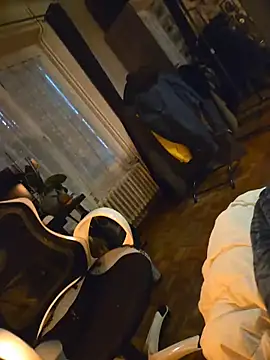 ruffuuss online show from March 29, 7:10 am