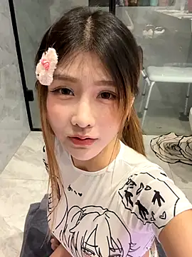 Momoever123456 online show from December 14, 1:49 pm