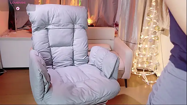 Momoever123456 online show from October 13, 2:29 pm