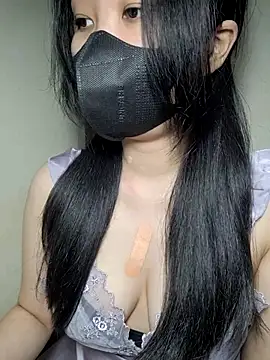 Athena20001 online show from February 6, 7:10 pm