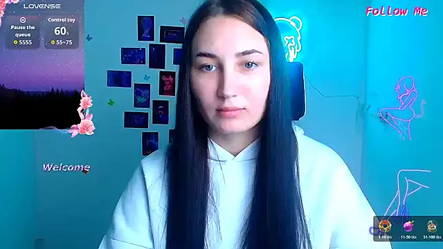 Jennifer Blum online show from November 19, 12:05 pm