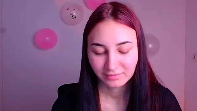Snapshot of Jennifer_Blum chatting on February 13, 9:20 am Jennifer Blum online show from February 13, 9:20 am