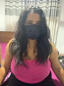 NOORA-GIRL online show from March 10, 3:32 am