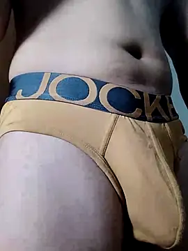 AmnionicDemeanor online show from April 14, 7:30 pm