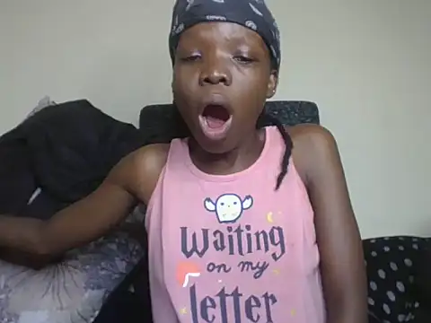 Snapshot of Baddie_Floxxy chatting on June 14, 9:54 am Baddie Floxxy online show from June 14, 9:54 am