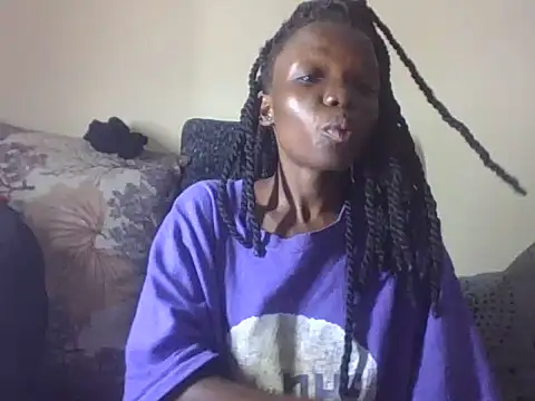 Snapshot of Baddie_Floxxy chatting on June 3, 6:23 pm Baddie Floxxy online show from June 3, 6:23 pm