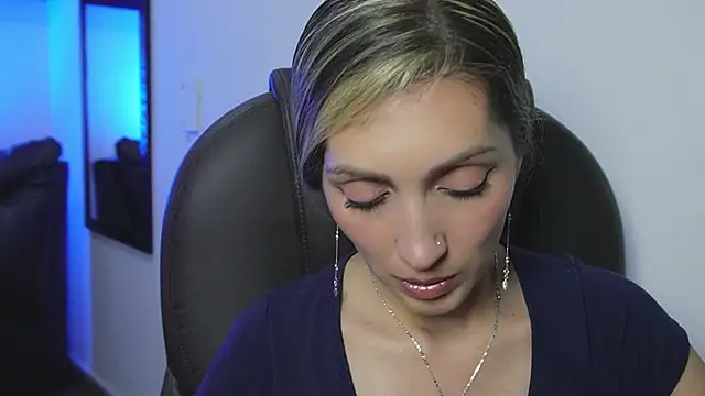 anny sweet72 online show from April 25, 11:57 am