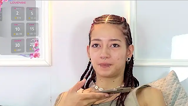 zorravioletta1 online show from May 13, 1:18 pm