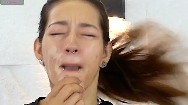 zorravioletta1 online show from October 23, 12:15 pm