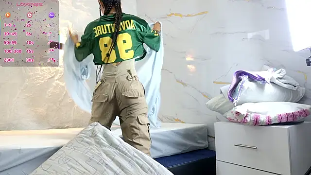 zorravioletta1 online show from December 18, 12:09 pm